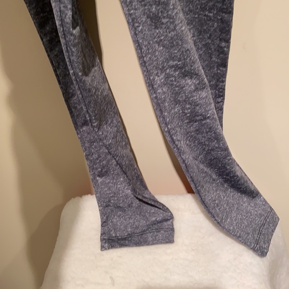 SMALL not medium PINK cargo legging - Picture 6 of 8